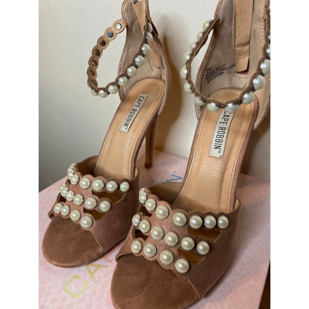 Women's Pink Heels with Pearls size 7